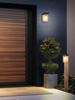 Trio Lighting seinävalaisin Ardila E27 puu/mattamusta hämärä Outlet