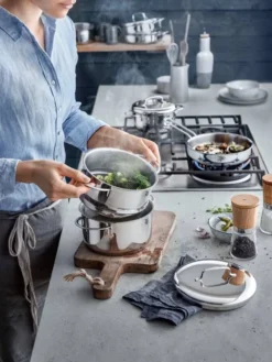 Discount WMF Mini kattila 1,5 L höyrytyskorilla ja kannella